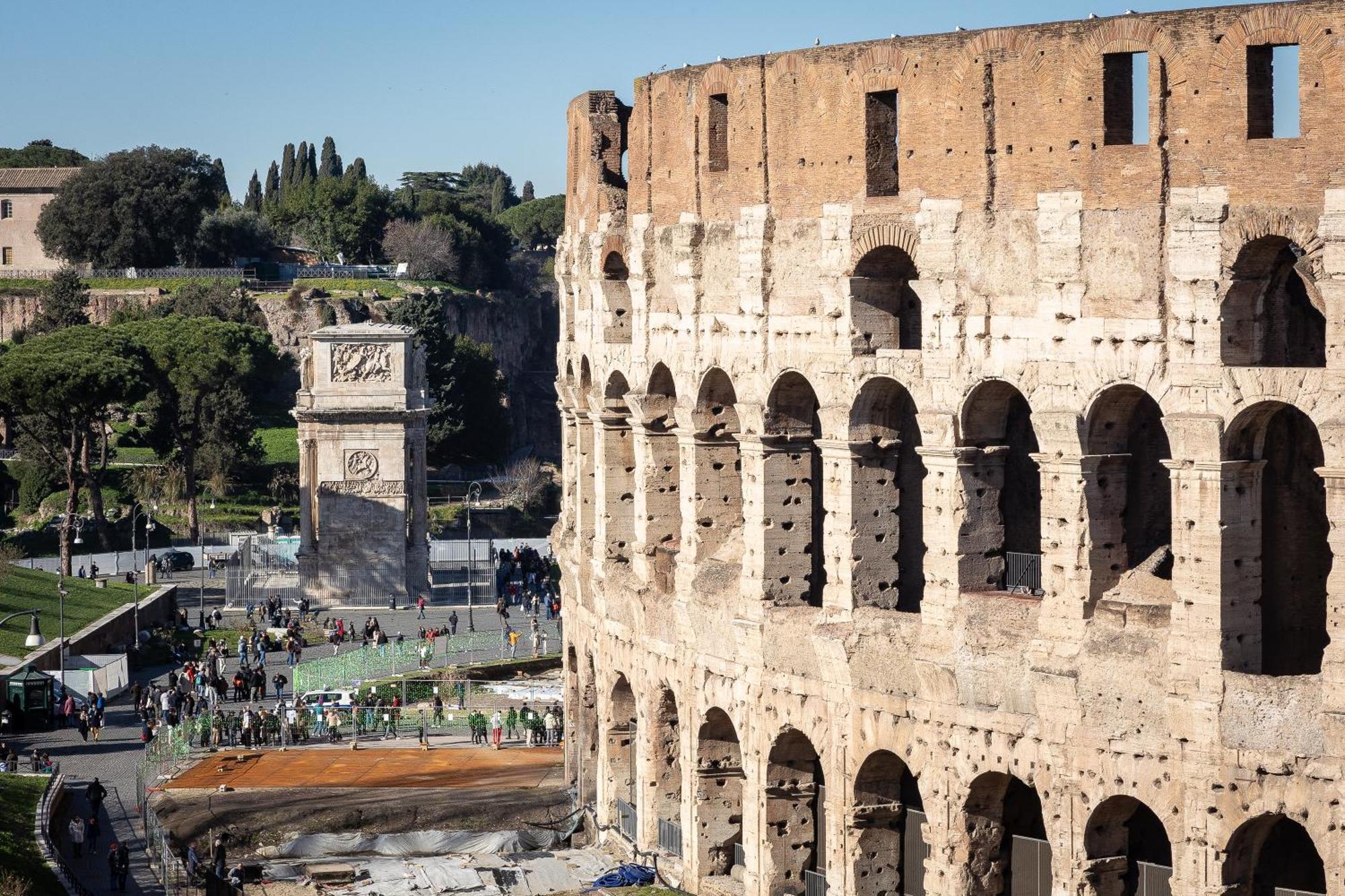 Colosseo View Atmosphere By In Apartment Rome