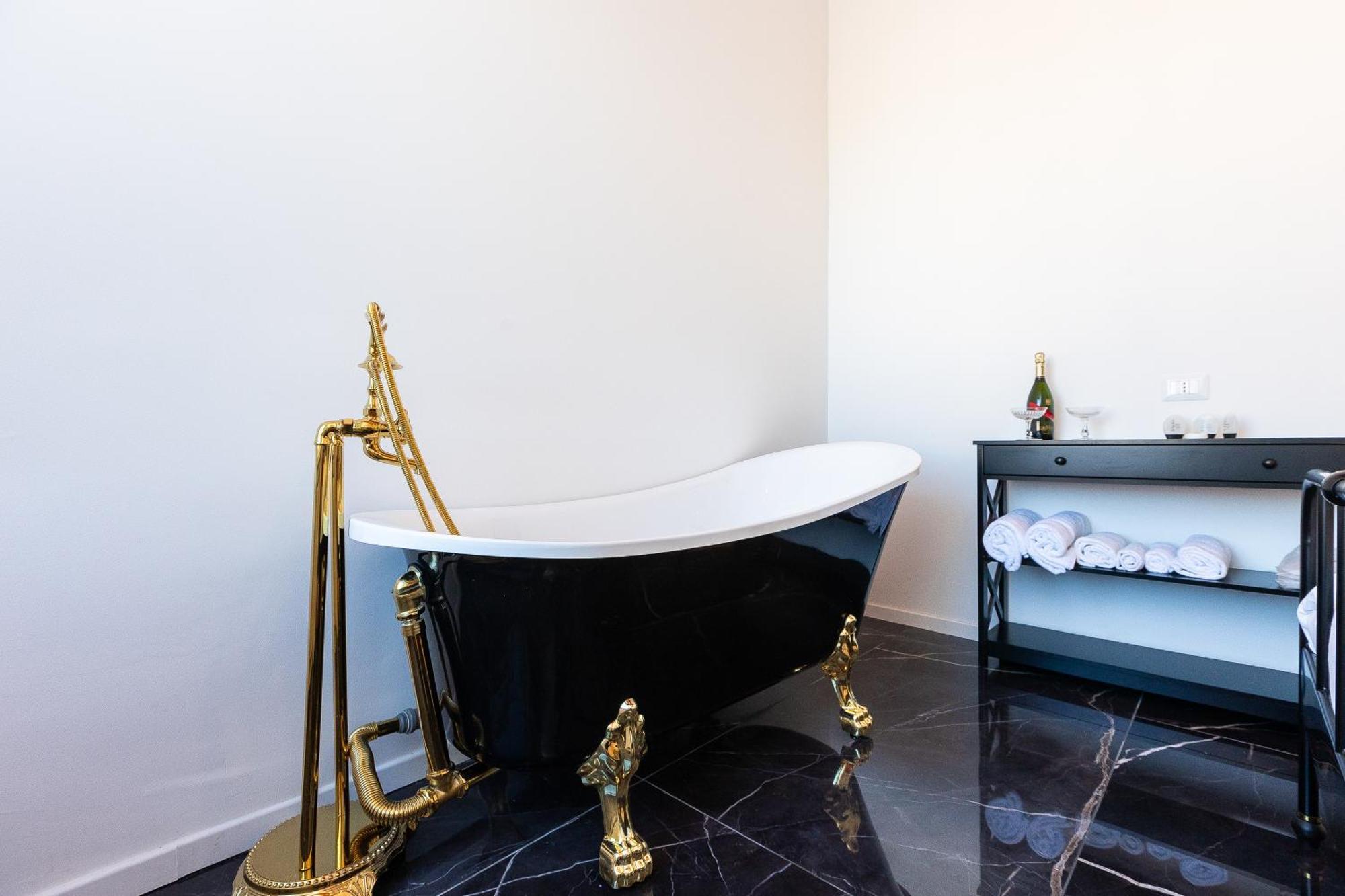 Colosseo View Atmosphere By In Apartment Rome