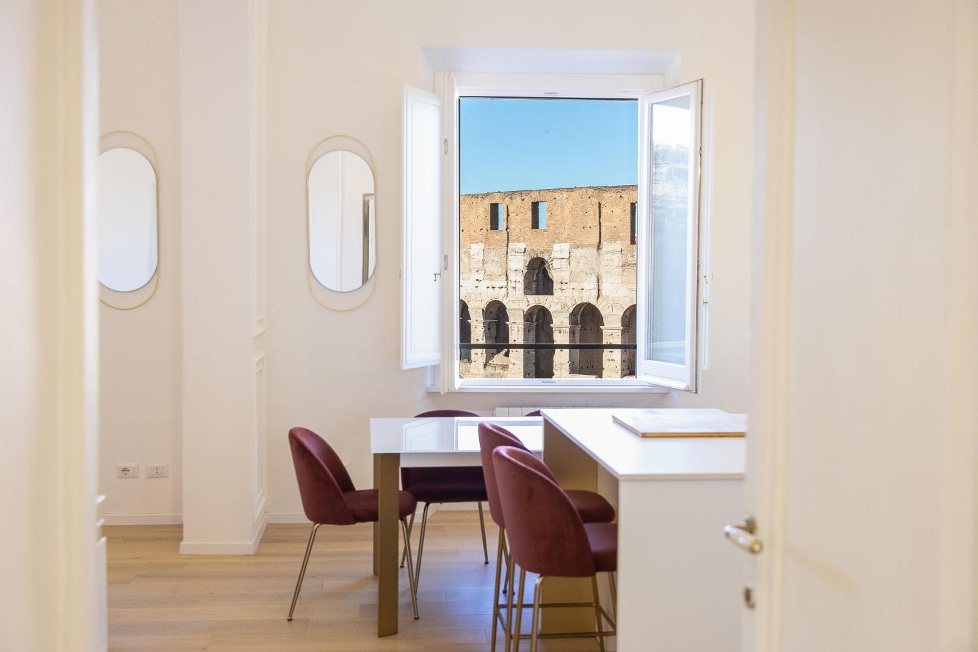 Apartment Colosseo View Atmosphere By In Rome