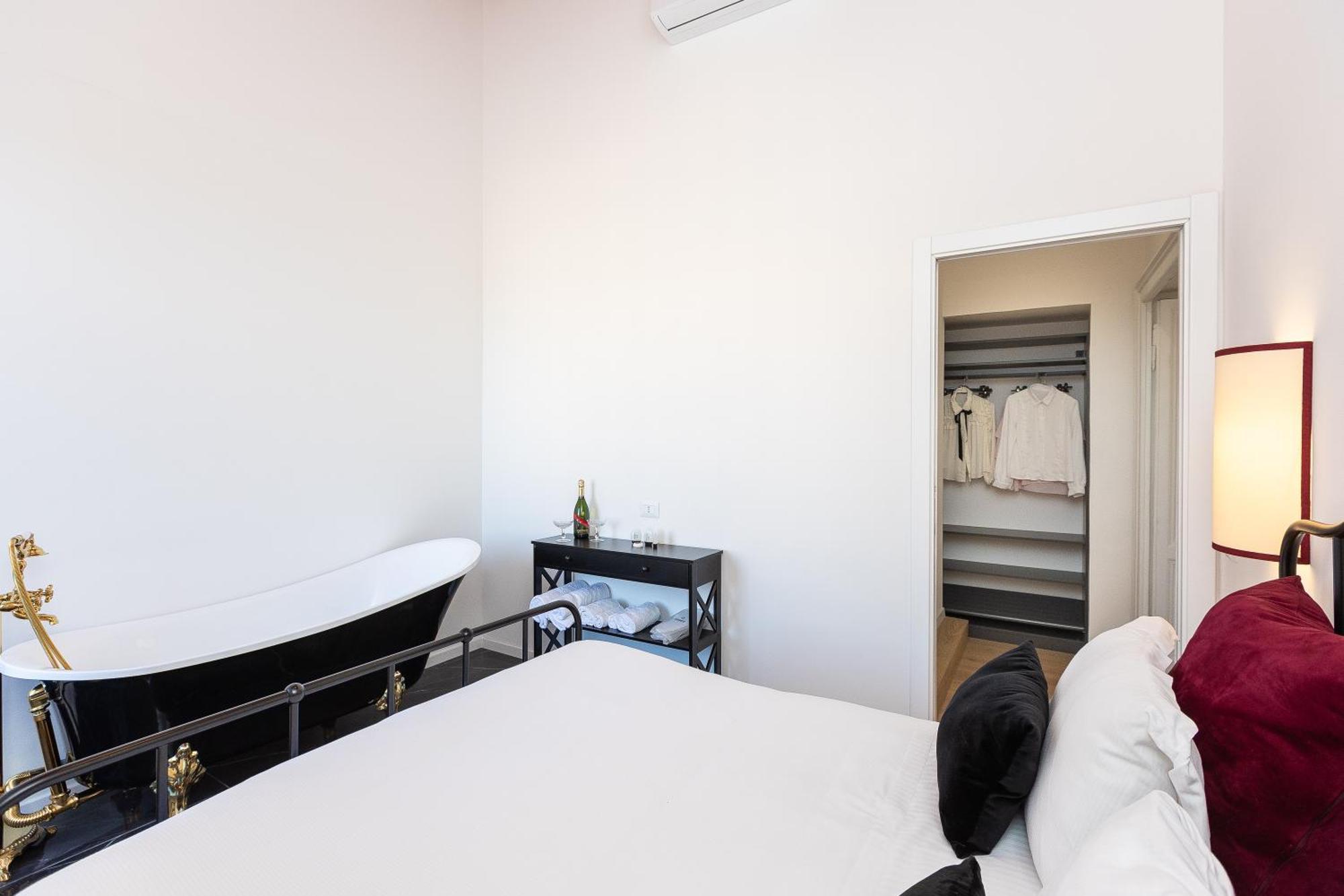 Apartment Colosseo View Atmosphere By In