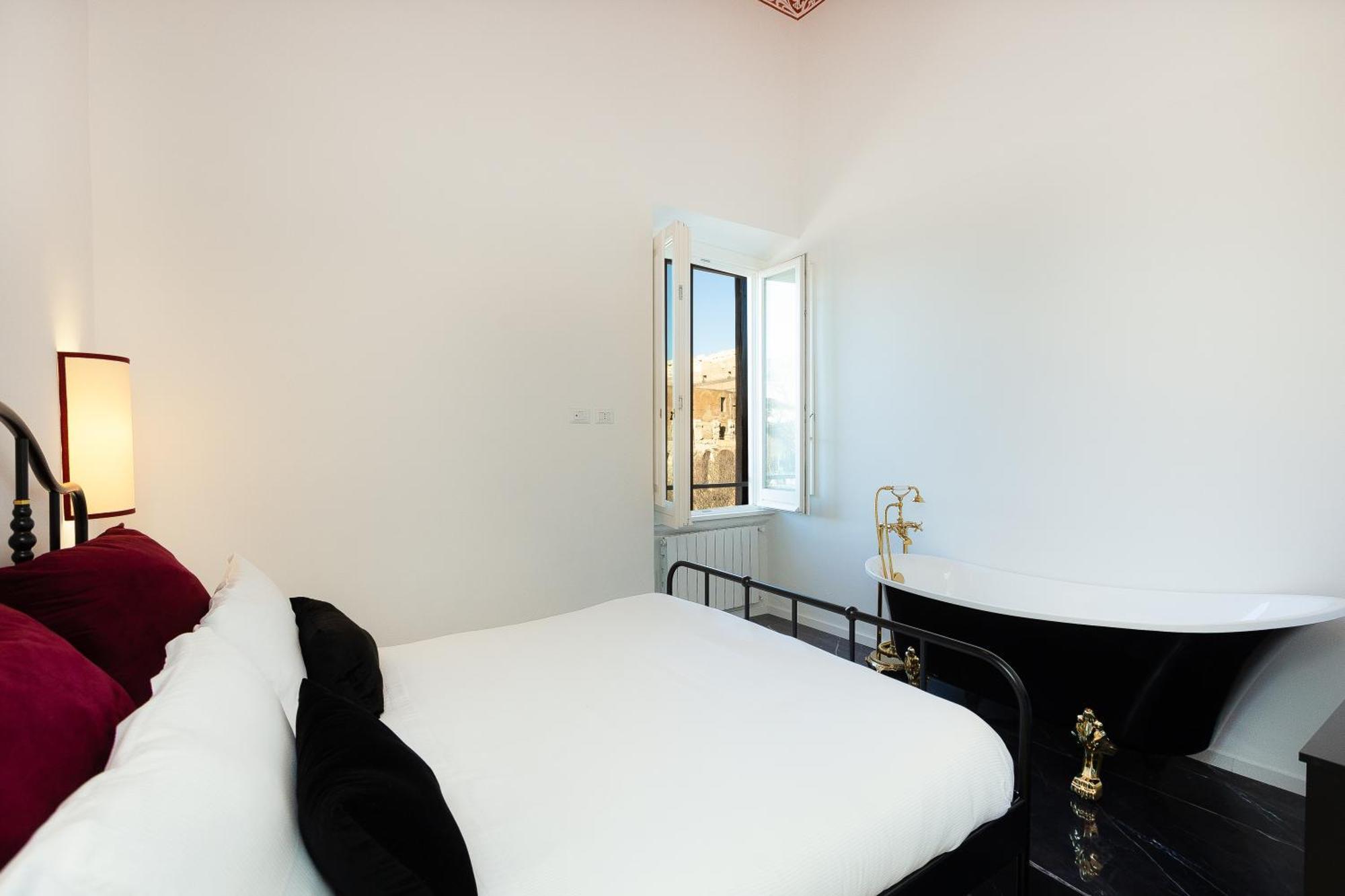 Apartment Colosseo View Atmosphere By In *