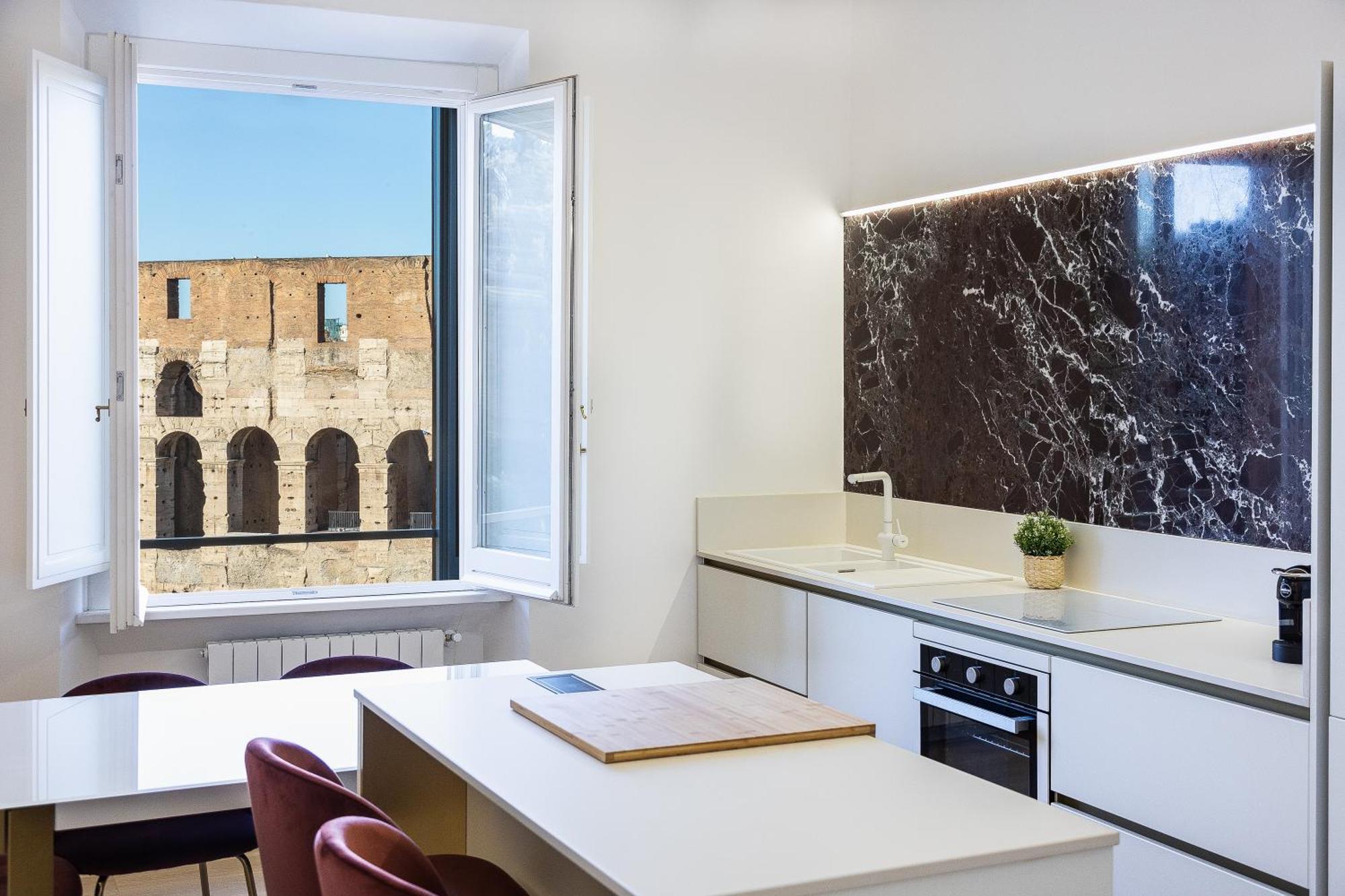 Colosseo View Atmosphere By In Rome