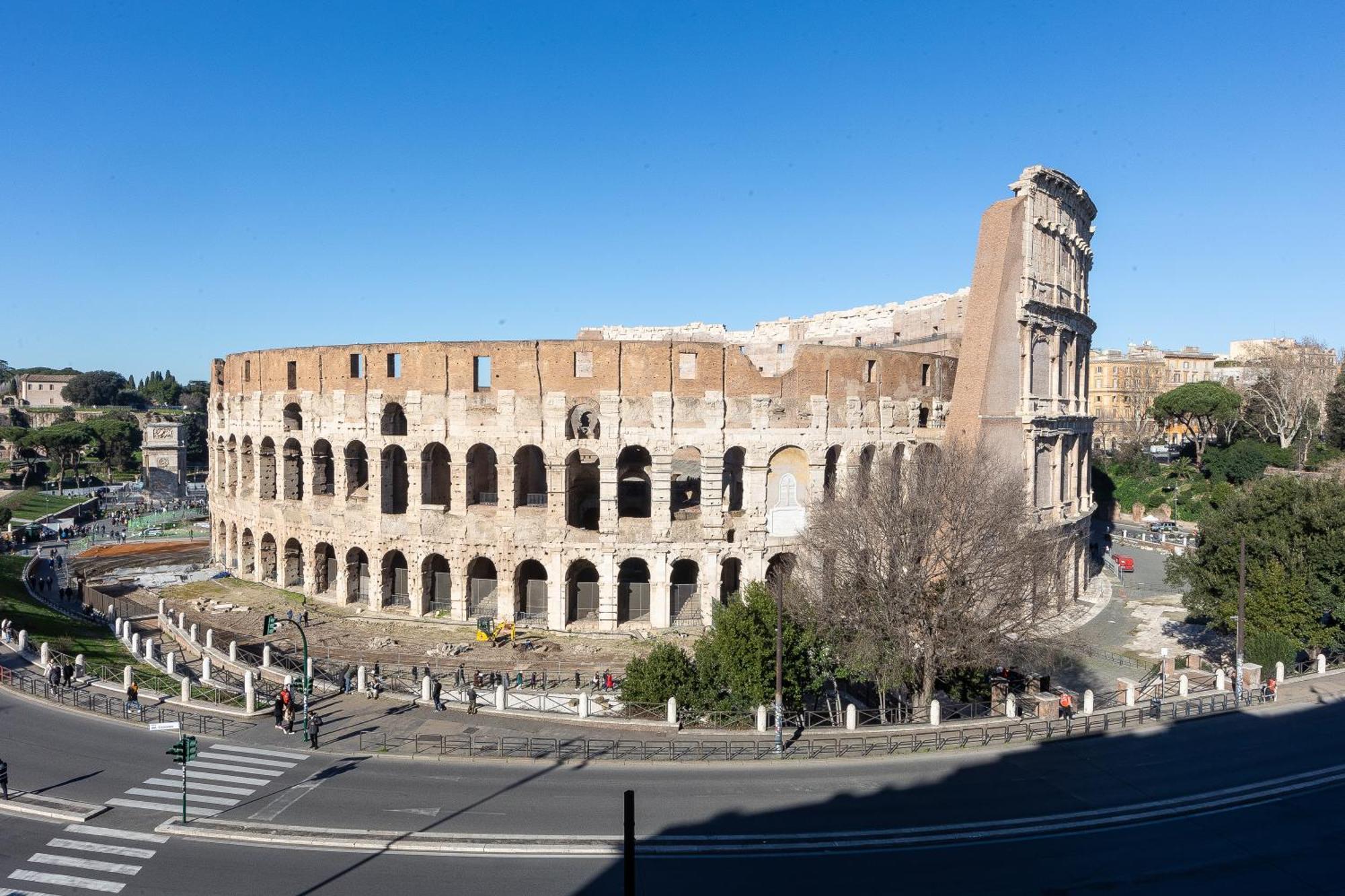Colosseo View Atmosphere By In Apartment *
